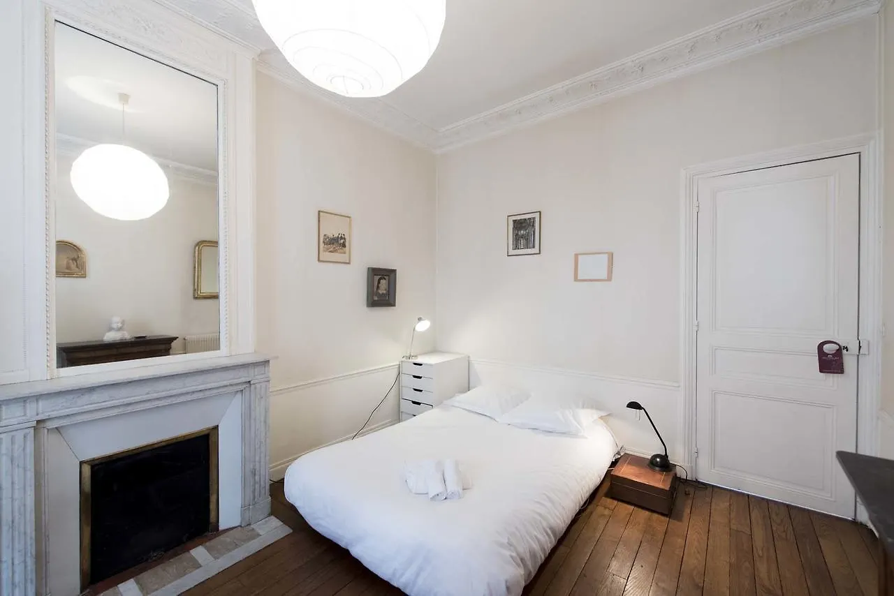 Veeve - Tranquility By Le Jardin Du Luxembourg Apartment Paris